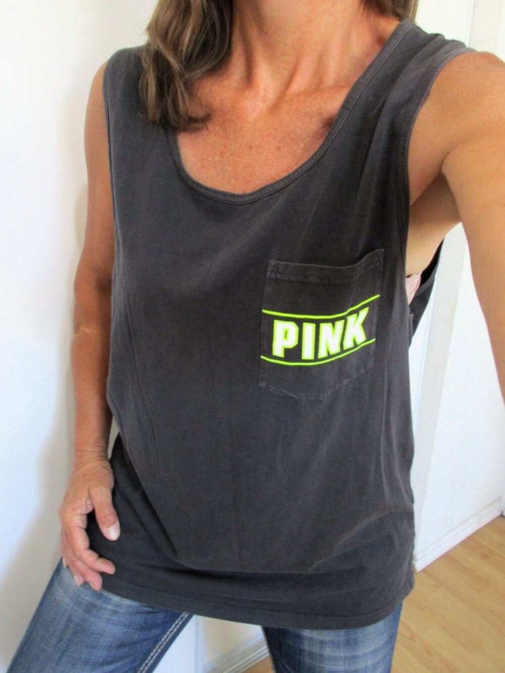 PINK Victoria's Secret Tank Top Size Large Black Logo Graphic